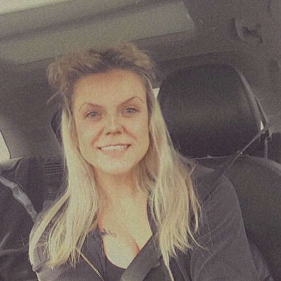 Meet your Posher, Bea - Picture 1 of 1